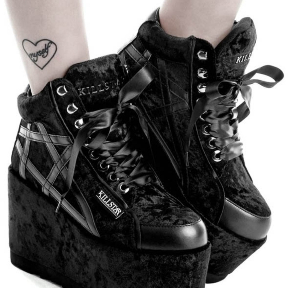 Killstar: Malice Platform Trainer [Velvet], Women's Sz 7 (runs big), Like New - Picture 13 of 13